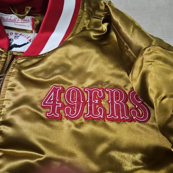 Mitchell and Ness Satin Gold San Francisco 49ers Heavyweight Jacket. XXL - Picture 5 of 16